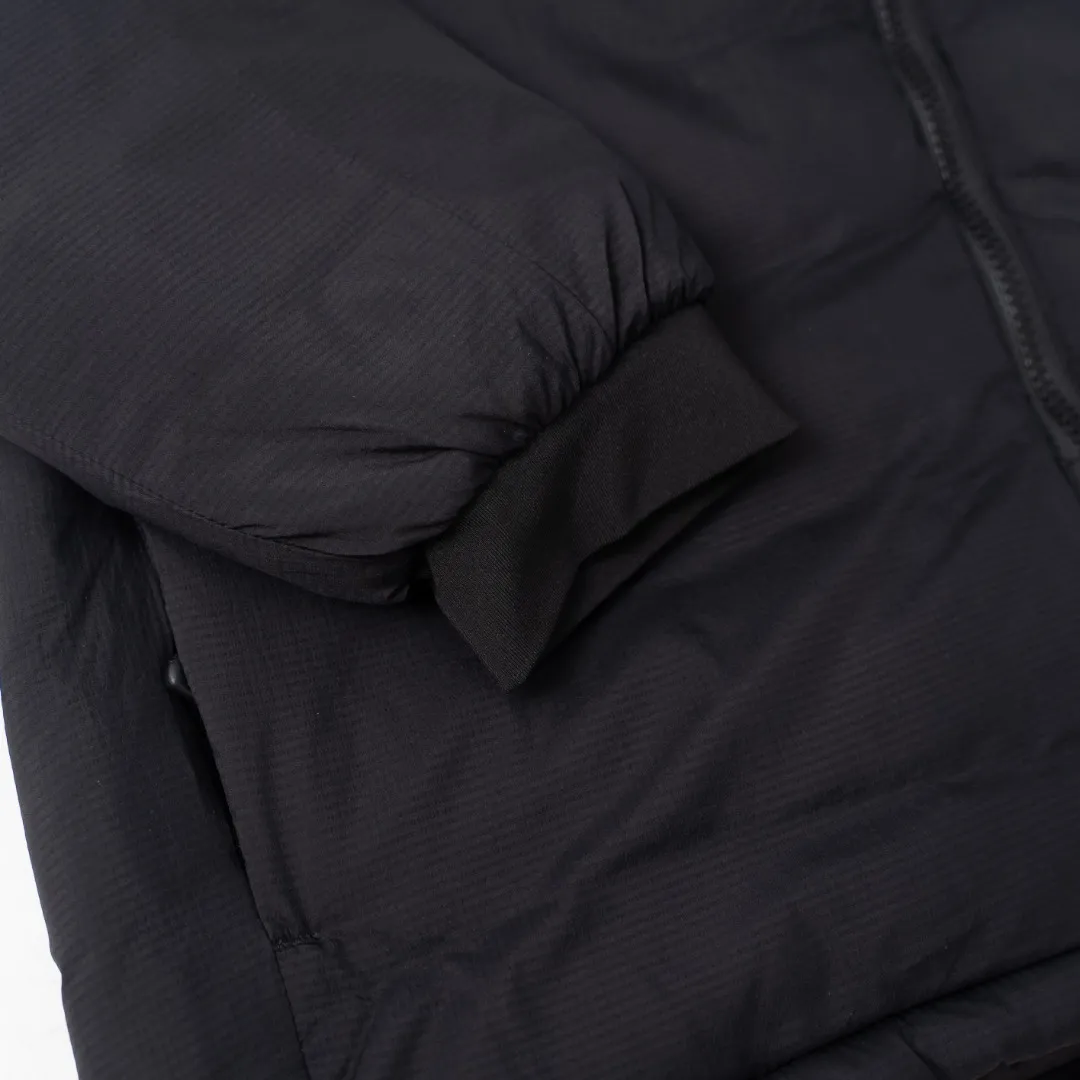 P860 CANADA GOOSE丨Canada Goose 5079 single zipper sleeve logo stand collar down jacket Color: Black Size: S-XXL